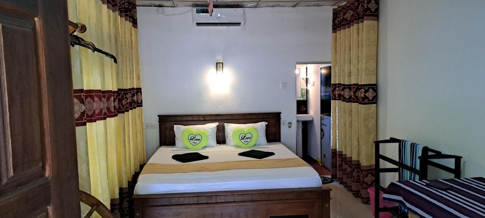 Kavidi Villa Home Stay Tangalle Room photo